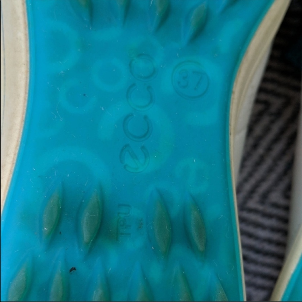 ECCO WOMEN'S SNEAKERS - Picture 10 of 11